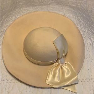 Michael Howard 100% wool cream church hat
